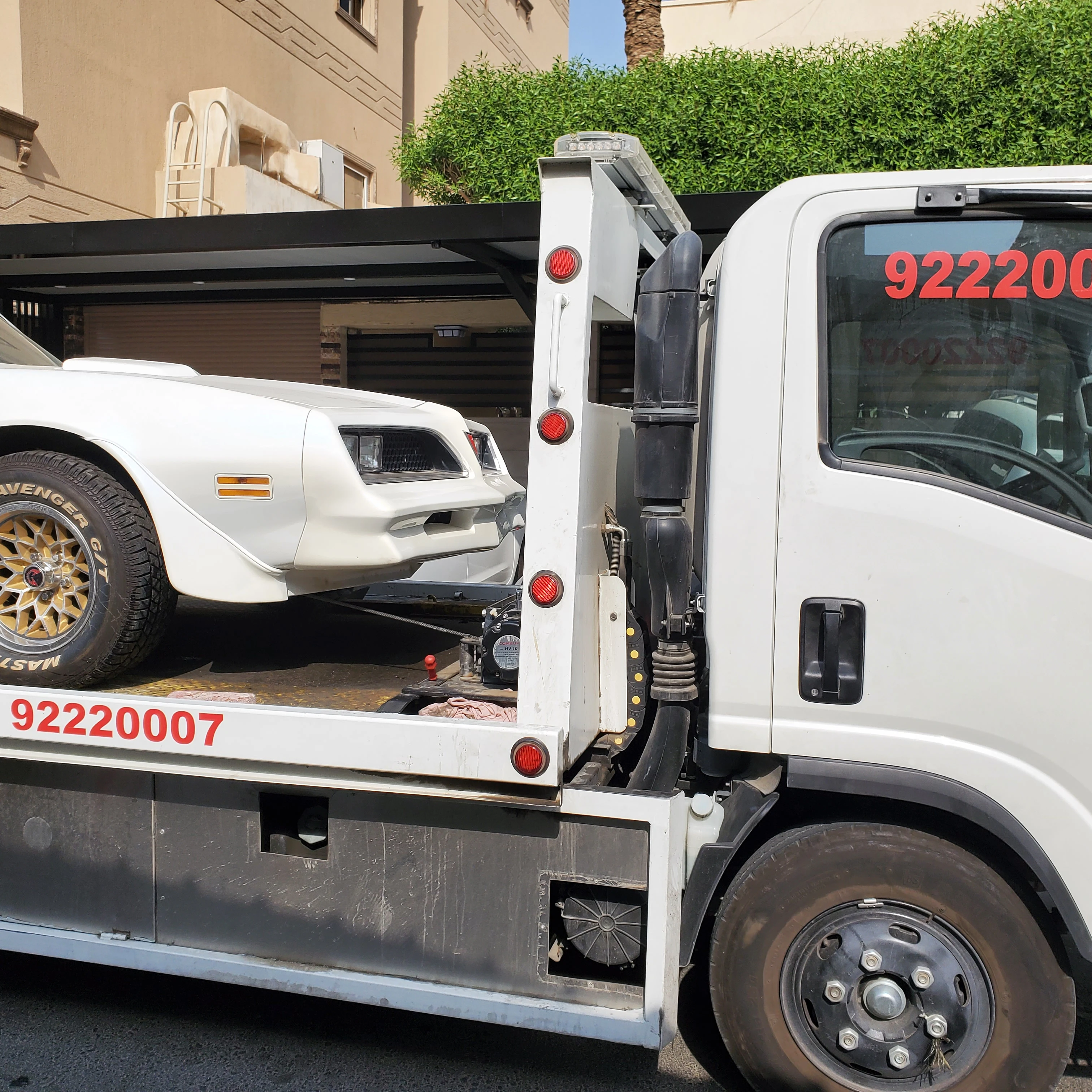 Car towing service in Kuwait 92220007